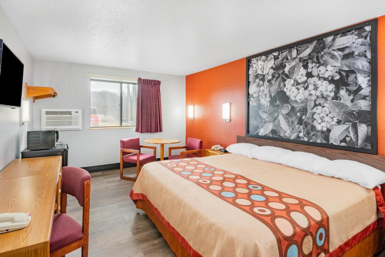 Super 8 By Wyndham