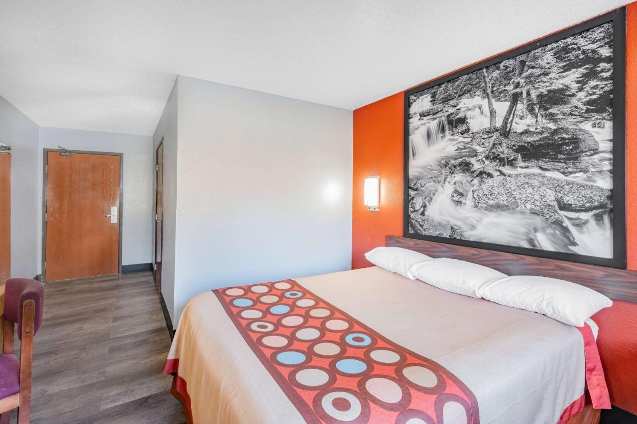 Super 8 By Wyndham Waynesburg